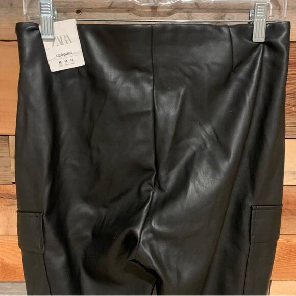 NWT ZARA Button Cargo Faux Leather Mid-Rise Leggings Black Size M Minimalist - Picture 12 of 16